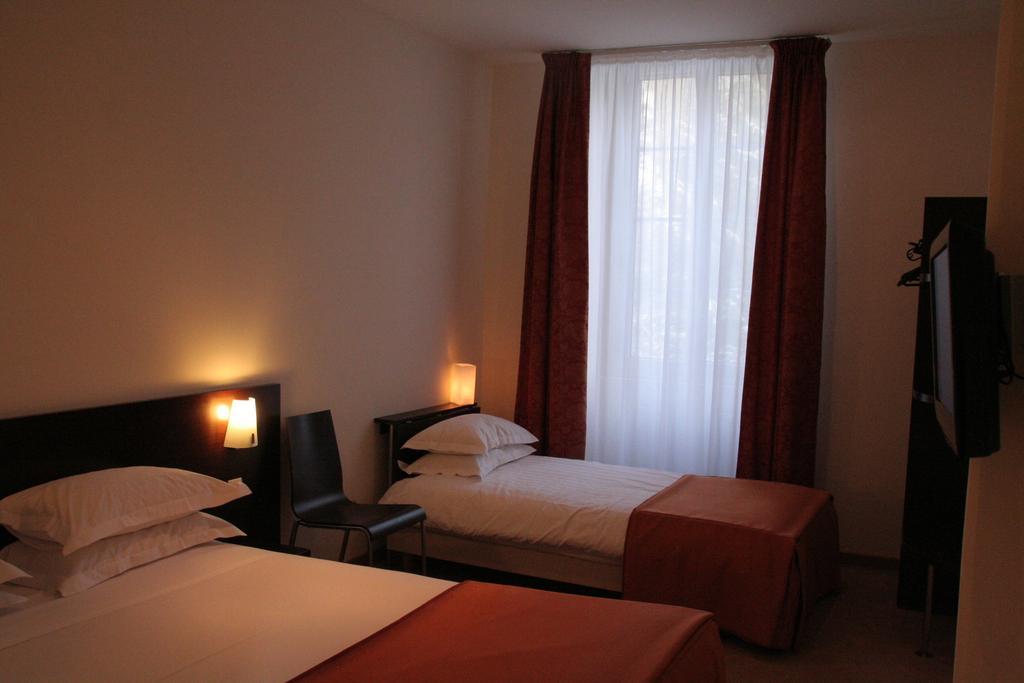 Hotel La Beauze Aubusson  Oda fotoğraf